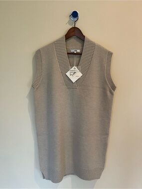 Women’s V-Neck Knit Vest Dress in Light Beige